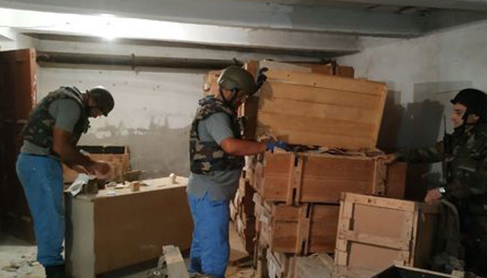 Բաքվի դպրոցներից մեկում մի ամբողջ զինանոց է հայտնաբերվել