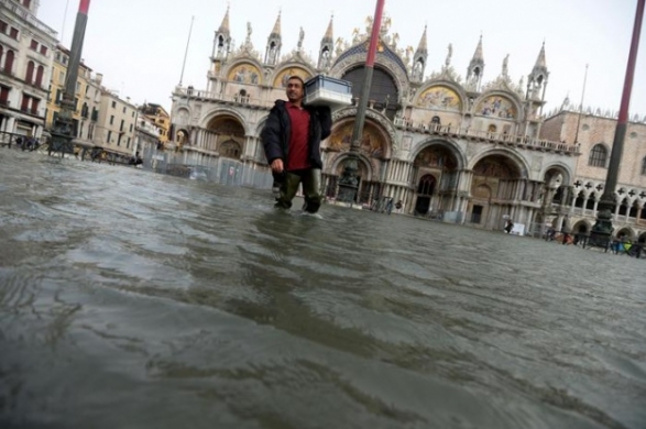 Italy Flooding Inundates 70 Percent of Venice; 7 Killed Countrywide