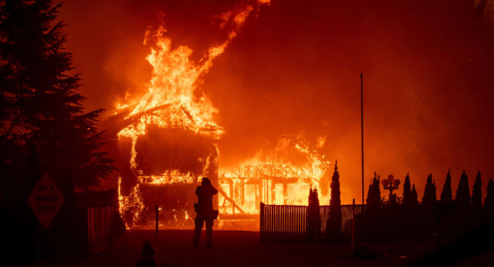 Число погибших из-за лесных пожаров в Калифорнии возросло до 31