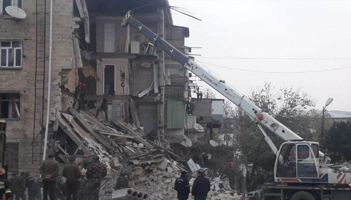 Опубликованы первые кадры с места взрыва жилого дома в Азербайджане