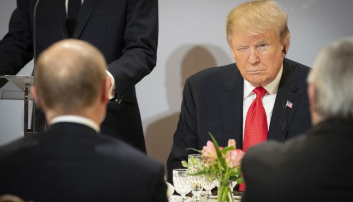 Трамп и Путин не обменивались рукопожатием на G20, заявили репортеры из США