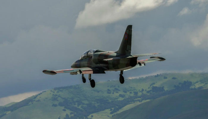 Минобороны: Пропала связь с боевым самолетом-истребителем Су-25 ВС Армении