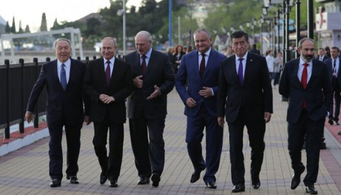 Жээнбеков рассказал о встречах президентов стран ЕАЭС: "Иногда ругаемся"