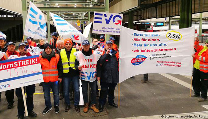 В Германии парализовано движение поездов из-за забастовки