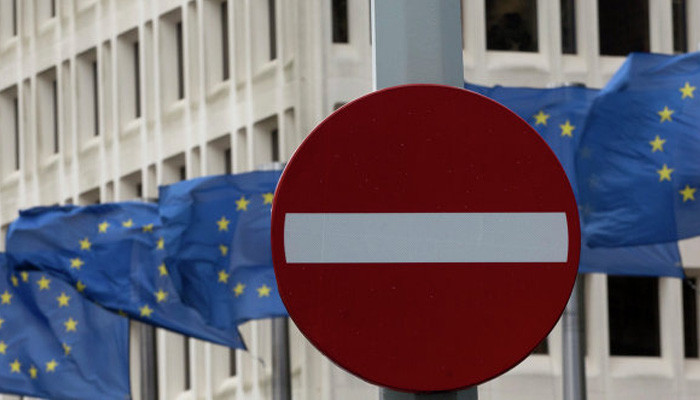 EU Extends Economic Sanctions Against Russia