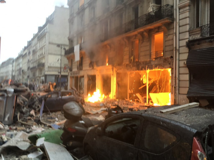 Suspected gas leak triggers major blast in central Paris