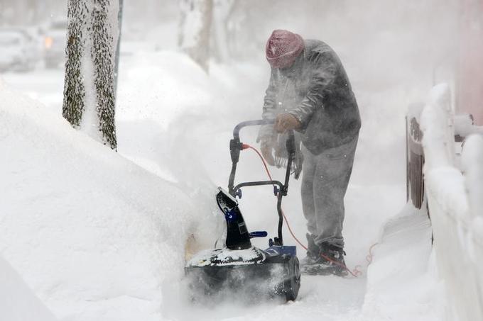 Over 20 dead in U.S. polar vortex, frostbite amputations feared