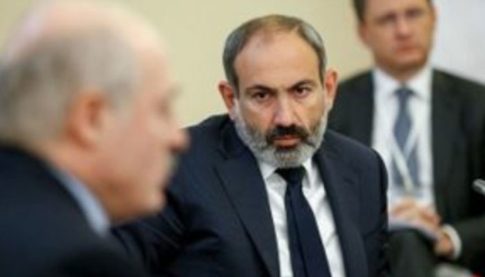Премьер Армении не уступил-ОДКБ останется без генсека на год: Коммерсант