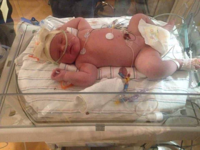 ԱՄՆ-ում ծնվել է հսկա երեխա՝ շուրջ 7 կգ քաշով