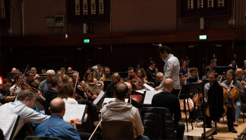 Sergey Smbatyan and the London Symphony Orchestra make joint recordings