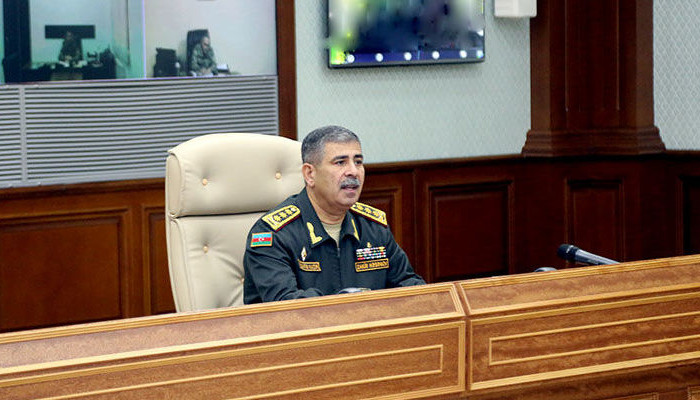 Министр обороны Азербайджана отдал приказ всем командирам
