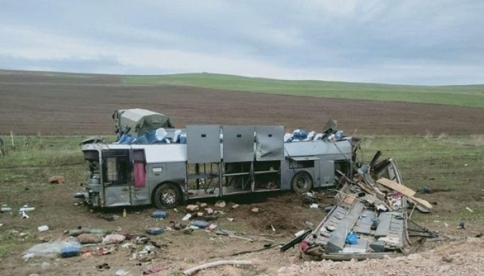 В Казахстане при опрокидывании автобуса погибли 11 человек