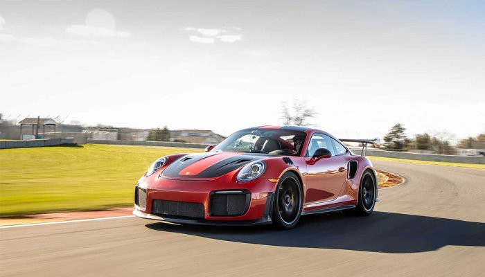 Porsche 911 GT2 RS sets production car lap record at Road America – David Donohue onboard camera