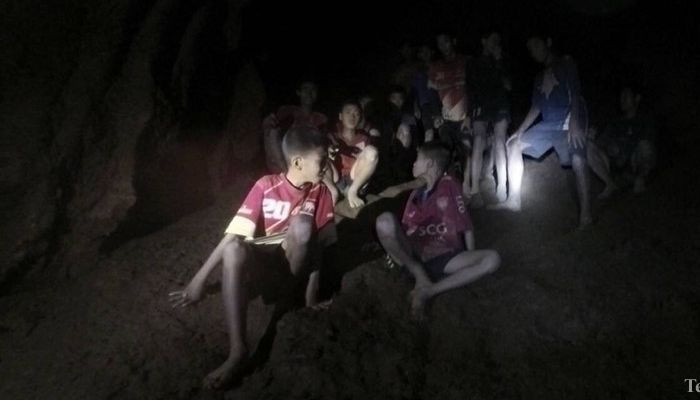 Netflix снимет сериал о спасении детей из пещеры в Таиланде