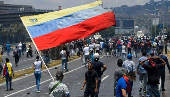 Venezuela crisis: Opposition leader Guaidó vows crippling strikes