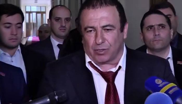 Гагик Царукян: Все проблемы в стране устранили, остался только вопрос мандата Царукяна?