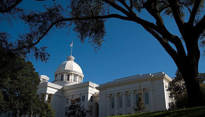 Alabama lawmakers pass sweeping abortion ban