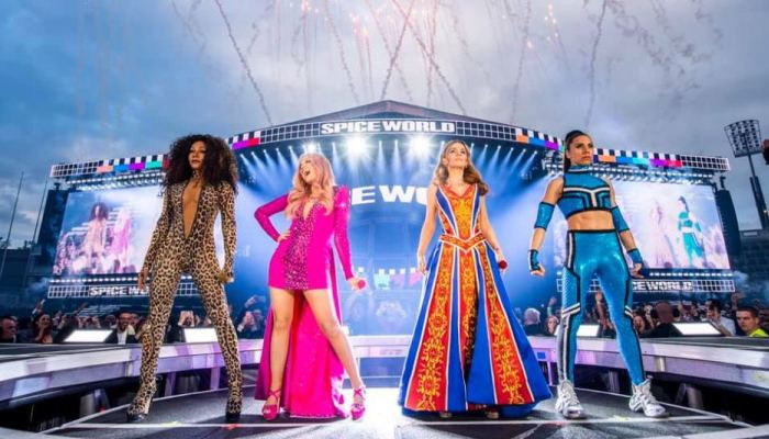 Первый концерт Spice Girls после воссоединения обернулся полным провалом!