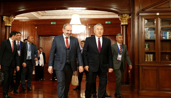 Վարչապետը հանդիպել է Ղազախստանի առաջին նախագահ Նուրսուլթան Նազարբաևի հետ