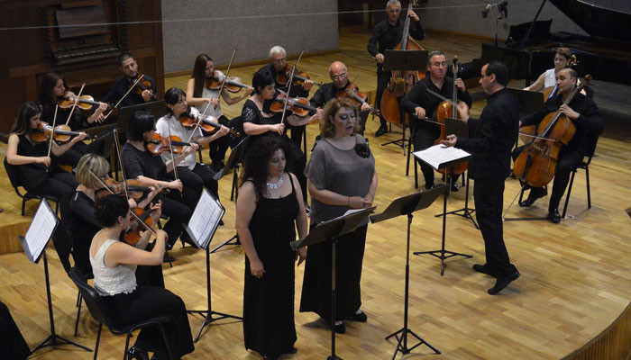 Կամերային նվագախումբը և երգչախումբը համերգով հարգանքի տուրք մատուցեցին Արաքս Դավթյանի հիշատակին