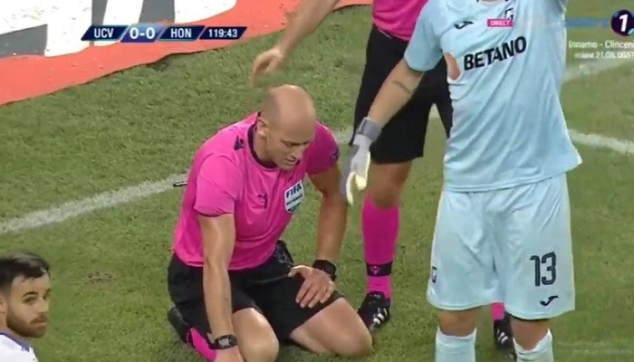 British referee injured during Europa League clash after missiles thrown from crowd