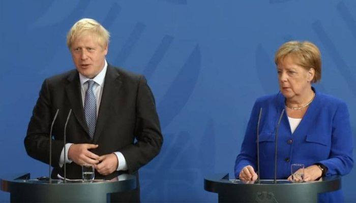 Борис Джонсон счел, что РФ пока не может вернуться в G8