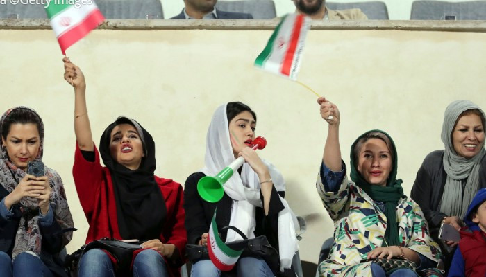 Женщины в Иране смогут посмотреть футбольный матч на стадионе