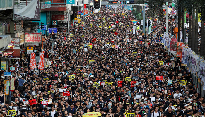 Власти Гонконга готовы пойти на уступки протестующим, узнали СМИ