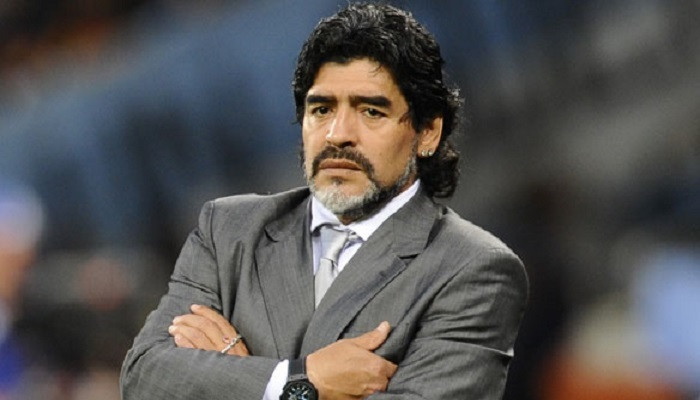Diego Maradona returns to coaching with Gimnasia y Esgrima La Plata