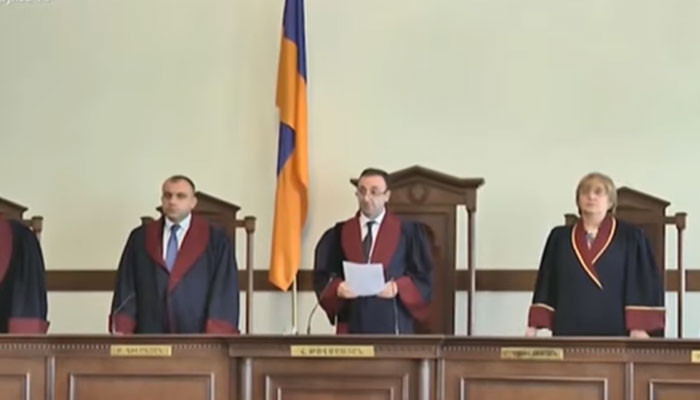 Сегодня находящийся под стражей экс-президент Армении Роберт Кочарян одержал промежуточную, но важную победу