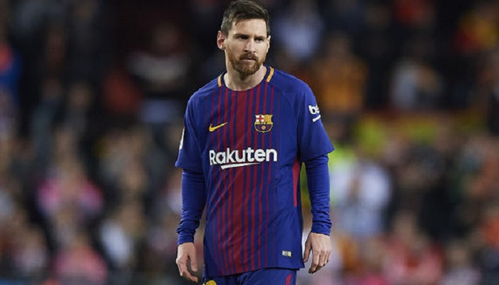 Messi Forced Off Injured at Halftime in 1st Start Since Layoff