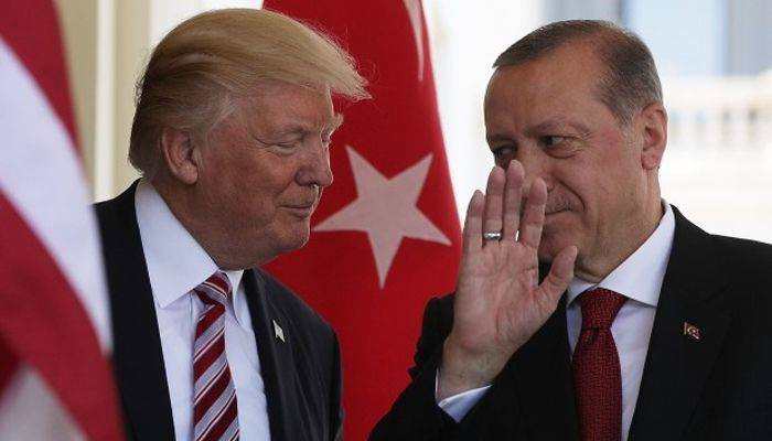 CNN: Трамп направил письмо Эрдогану в день начала операции в Сирии