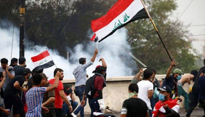 Иракская полиция открыла огонь и убила десятки протестующих