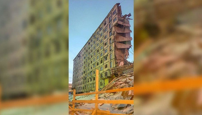 В Норильске обрушился аварийный девятиэтажный дом