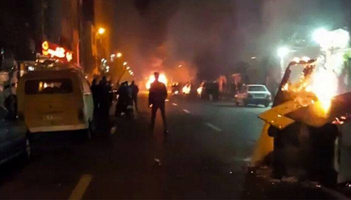 В Иране в ходе протестов погибли 27 человек