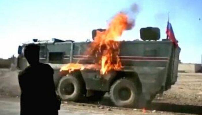 Սիրիայում այրել են Ռուսաստանի պարեկային ծառայության շարասյան մեքենան