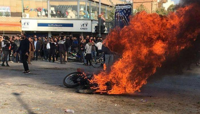 Iran protests: Live ammunition reportedly used, says UN human rights office