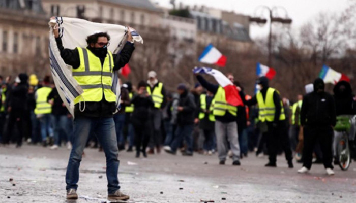 Fransa, tarihinin grev rekorunu kırdı