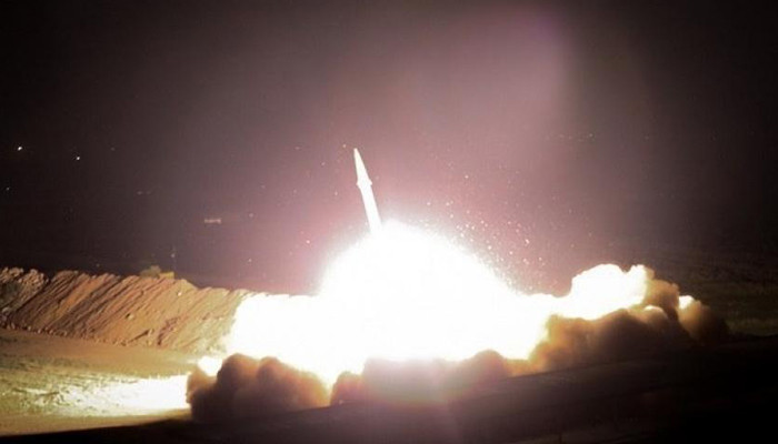 İran, ABD'nin Irak'taki üssünü füzelerle vurduğunu duyurdu