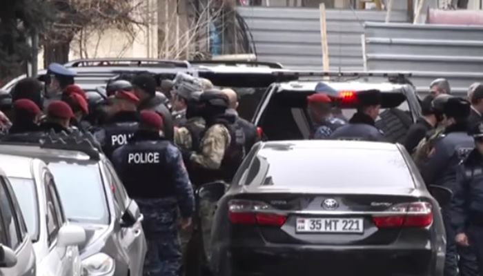 Стрельба в бизнес-центре «Эребуни плаза» в Ереване