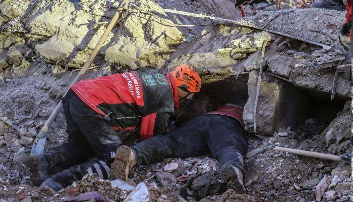 Turkish death toll hits 38 as teams hunt for earthquake survivors
