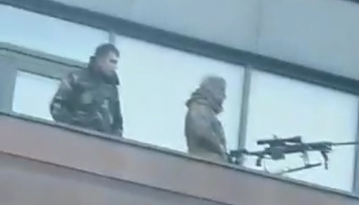 Տեսանյութ. ՔՊ նիստի ժամանակ, որին ներկա է գտնվել նաև Նիկոլ Փաշինյանը հսկվել է դիպուկահարների կողմից