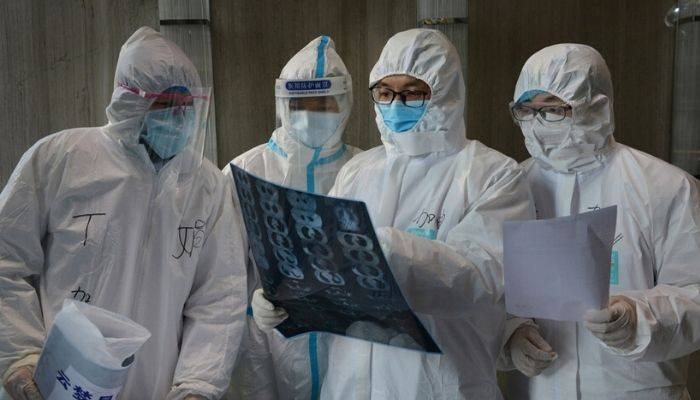 Число жертв коронавируса в Китае превысило 2,3 тыс. человек