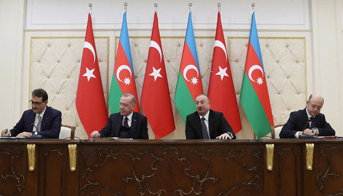 Баку и Анкара подписали более 10 документов о сотрудничестве
