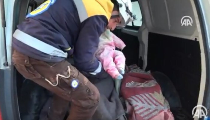 Российская авиация разбомбила укрытие беженцев в Сирии: погибло 16 человек. Видео 18+
