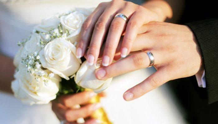 В Азербайджане запретили проведение свадеб и траурных церемоний