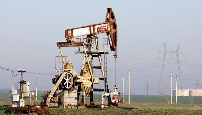 Цены на нефть обвалились на 8%