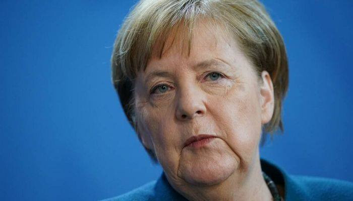Меркель рассказала, как работает на домашнем карантине