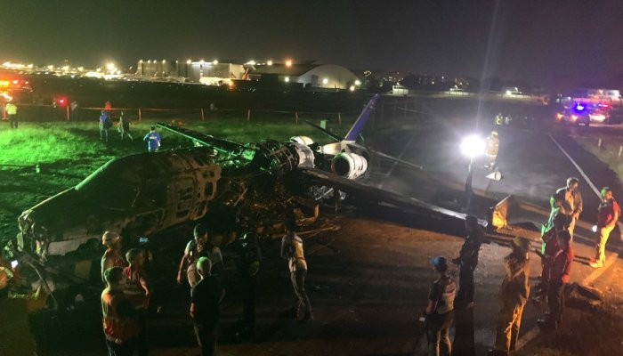 На Филиппинах разбился самолет с врачами