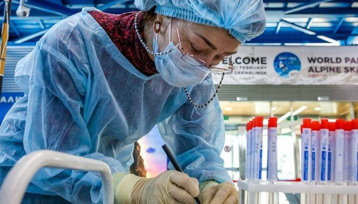 В России за сутки выявили более 600 случаев заражения коронавирусом․ оперативный штаб
